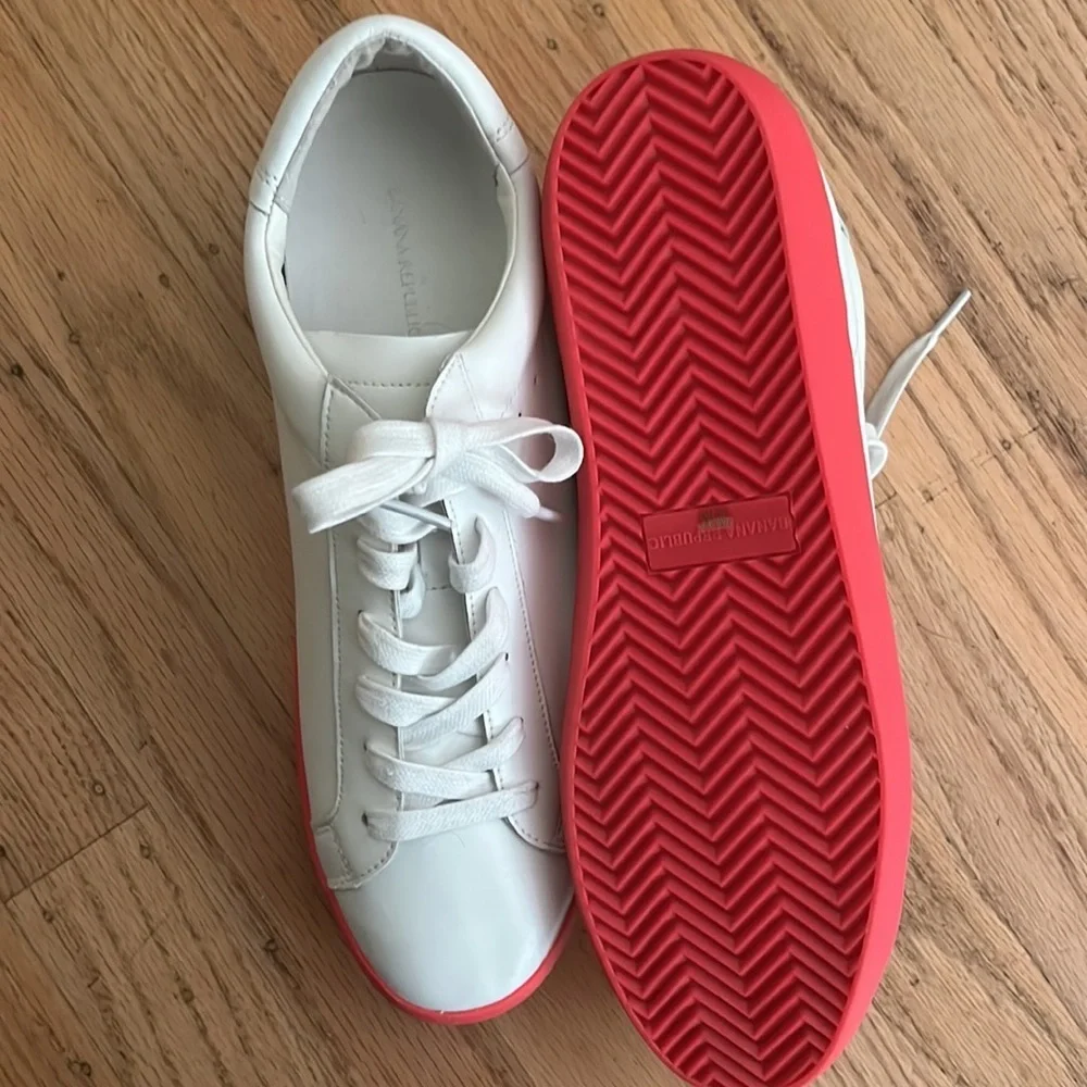 Banana Republic women's white with hot pink sole | size 10.5 | NWOT